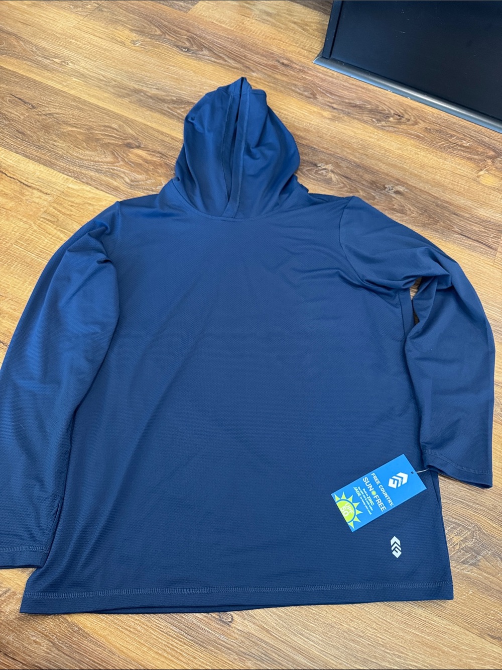 Free Country Navy Blue Hooded Performance Sun shirt